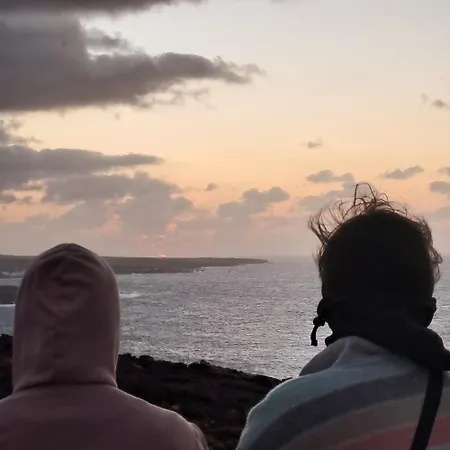 לינה וארוחת בוקר Backpackerroom's *