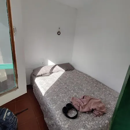 Backpackerroom's לינה וארוחת בוקר