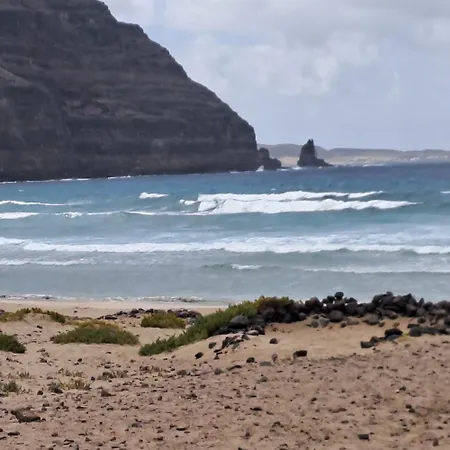 לינה וארוחת בוקר Backpackerroom's